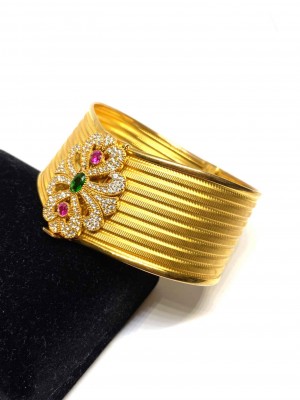 Tokalı Hasır 8 Ayar Kelepçe Altın Bileklik - KB0078